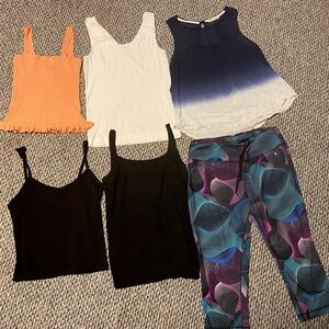 Women’s Medium/Large Summer  Clothing Bundle Lot Forever 21 Tank tops leggings